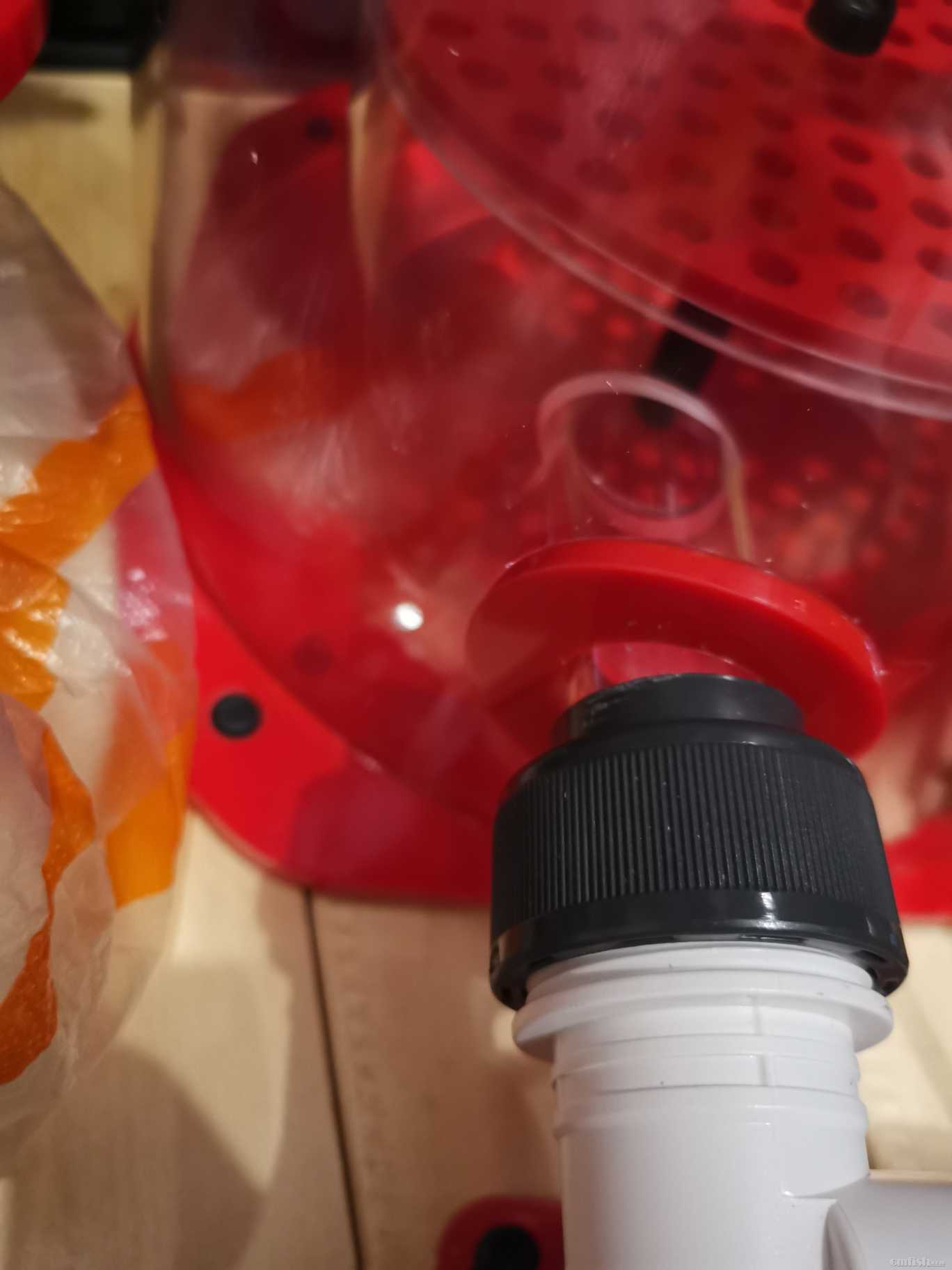 װ����п�϶