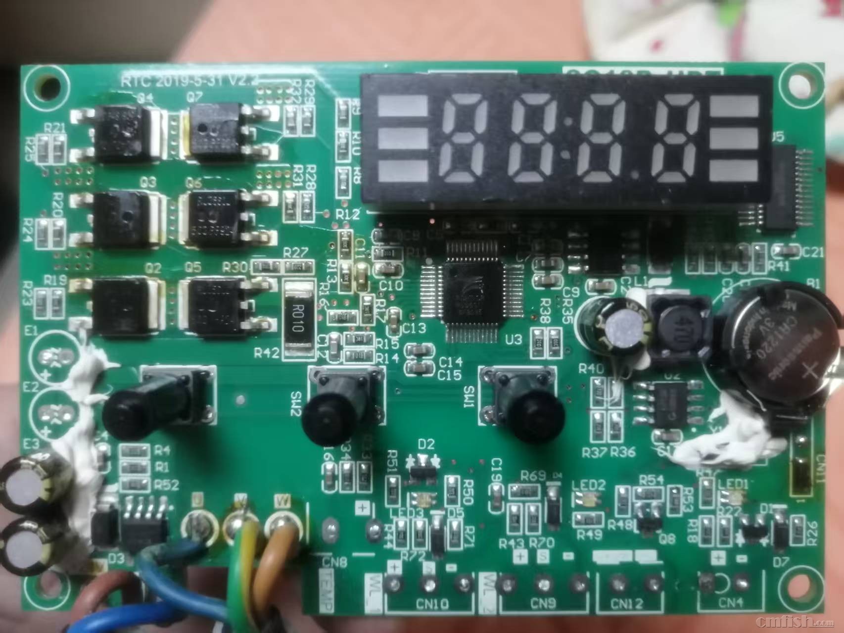 ����������